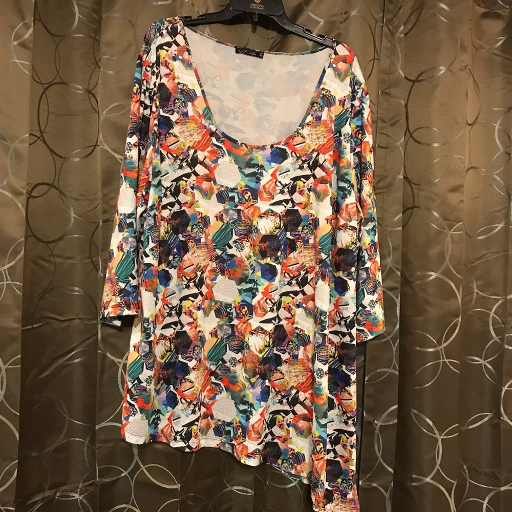 Plus Size hexagon pattern asymmetric blouse